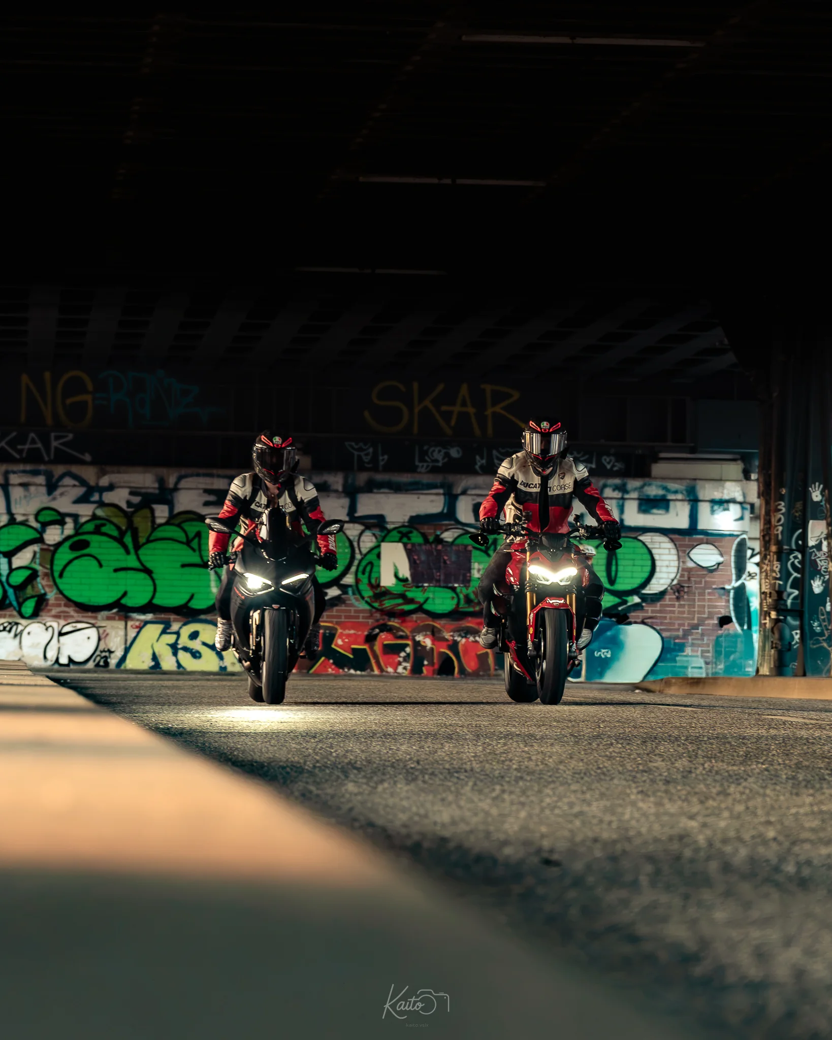 Ducati V2 / V4s — Oberhafenbrücke - Hamburg